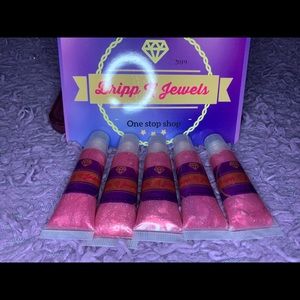 Makeup - Lip gloss Makeup - Lip gloss